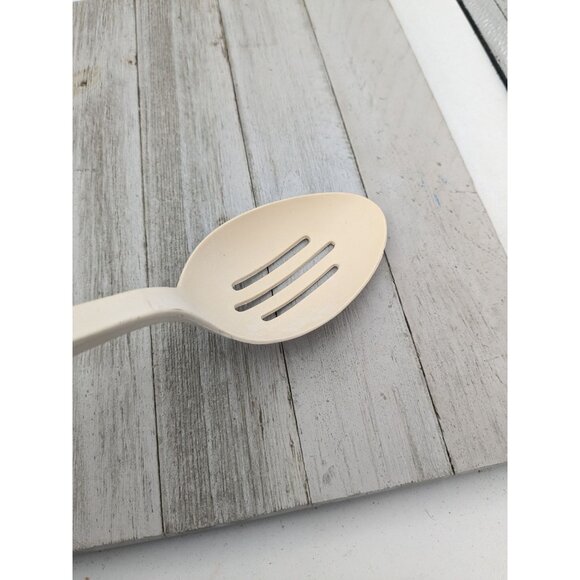 Ekco Slotted Serving Spoon Almond Nylon Plastic 11" Vintage - Picture 8 of 8